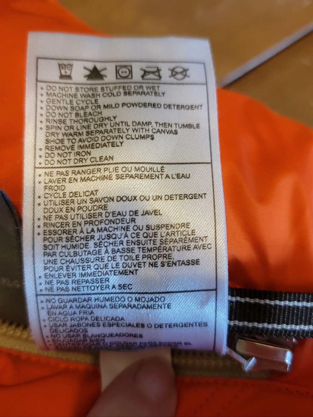 Vintage Nike Bright Orange/Cream Quilted Down Puffer Vest Reversible Size M - Picture 15 of 15